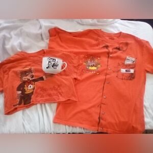 🥵Chuck E. Cheese's Crop Top Matching Shirt Set and Coffee Mug🥵